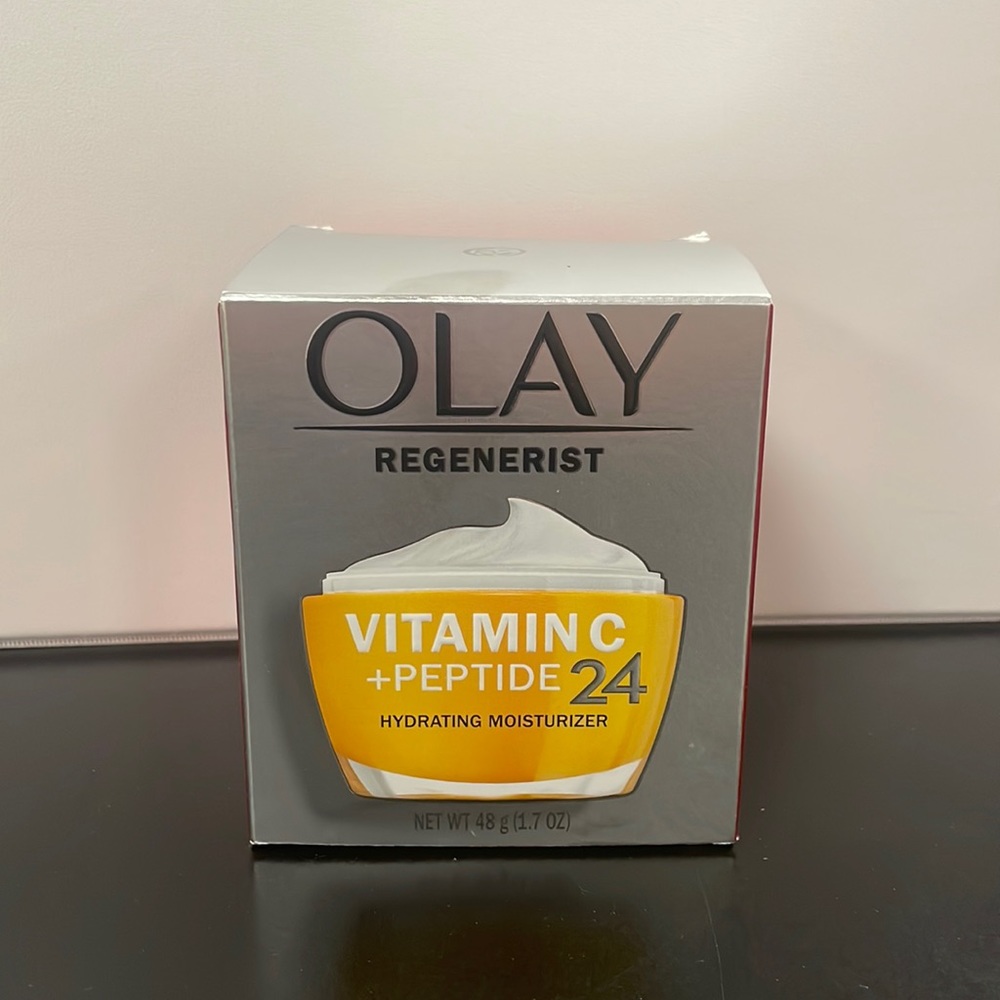 Olay vitamin c peptide 24